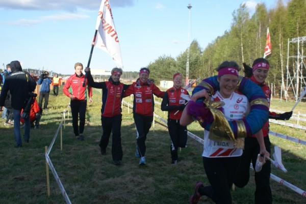 Tiomila_Pyrintö voittoon.JPG