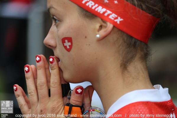 jwoc_2016_Kuva_Relay Simona ja kynnet.jpg